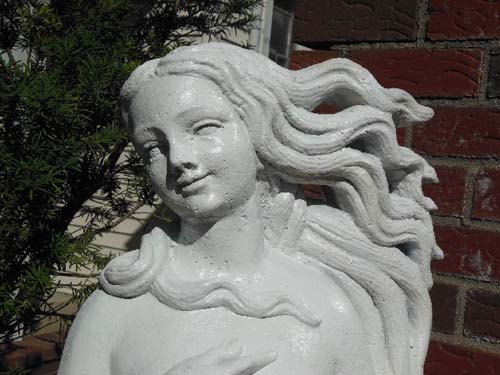 Garden Statue of Venus cast stone
