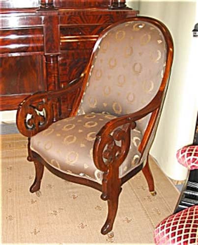 Am. Classical Gondola Armchair W Gothic Arms