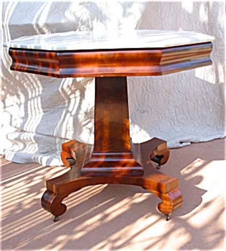 Am. Classical Mahogany Center Table