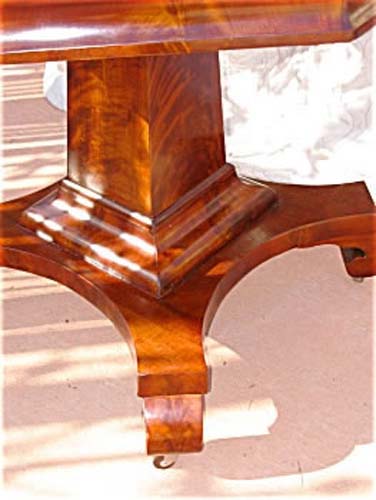 Am. Classical Mahogany Center Table