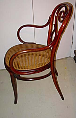 4 Antique Bentwood Thonet Chairs